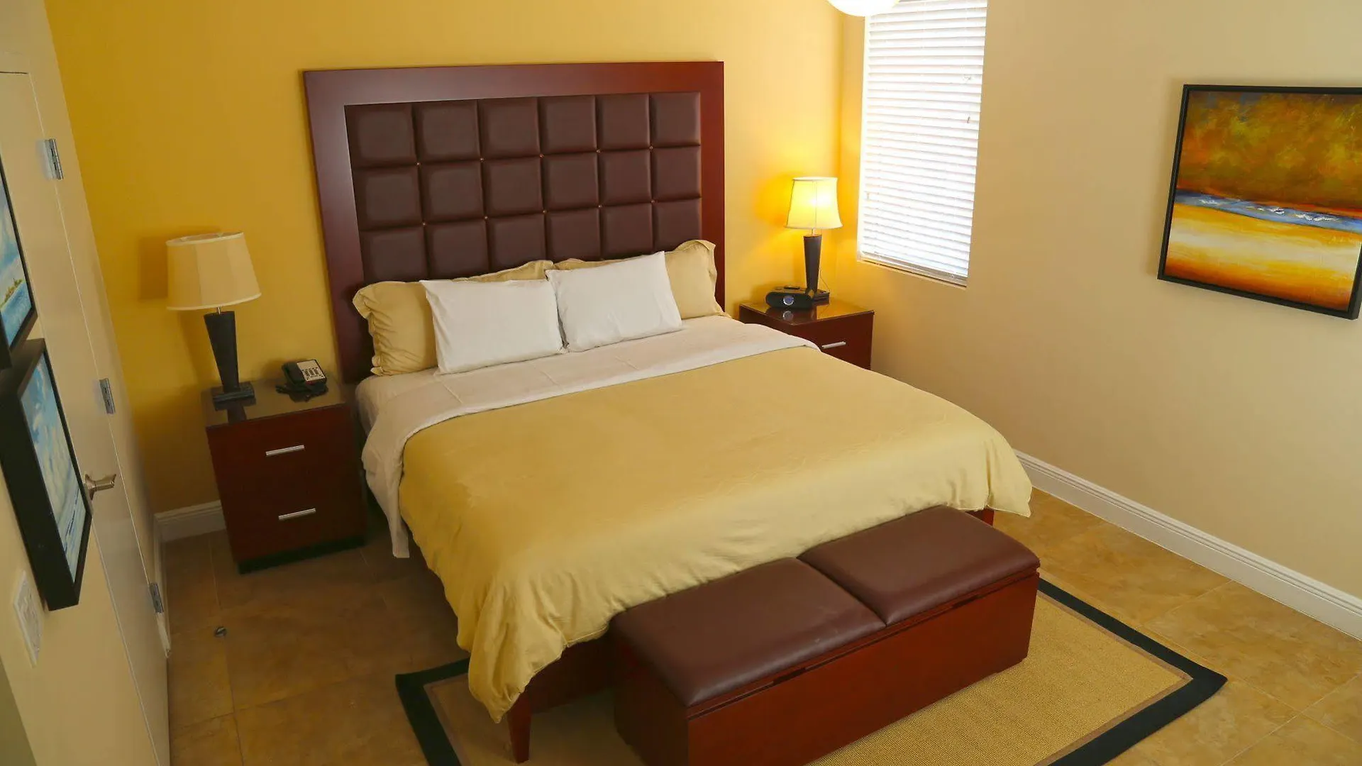 Tropical Digs Aparthotel Oranjestad
